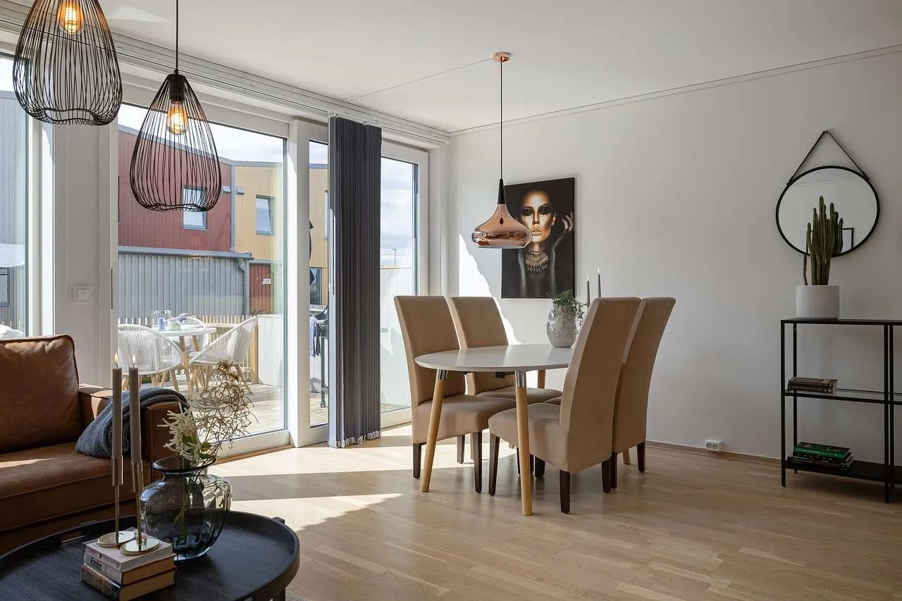 Home Window Tinting: A Smart Guide